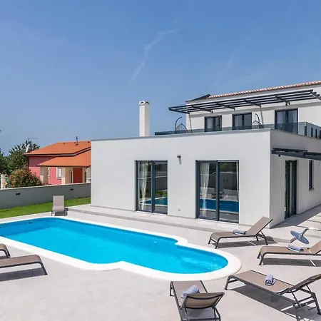 Perle Villa *